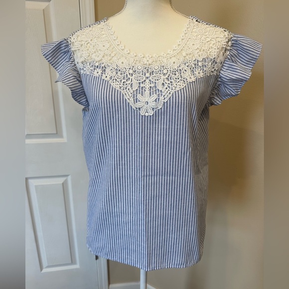 SHEIN Blue Striped Lace Yoke Flutter Sleeve Blouse Size Large - Picture 2 of 7